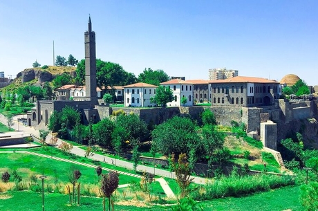 UÇAKLI MARDİN HASANKEYF DİYARBAKIR TURU 2 GECE