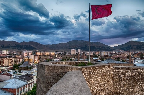 İZMİR ÇIKIŞLI UÇAKLI VANDAN GAPA YOLCULUK TURU 5 GECE