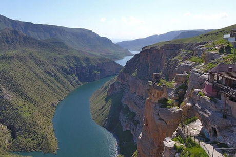 İZMİR ÇIKIŞLI UÇAKLI VANDAN GAPA YOLCULUK TURU 5 GECE