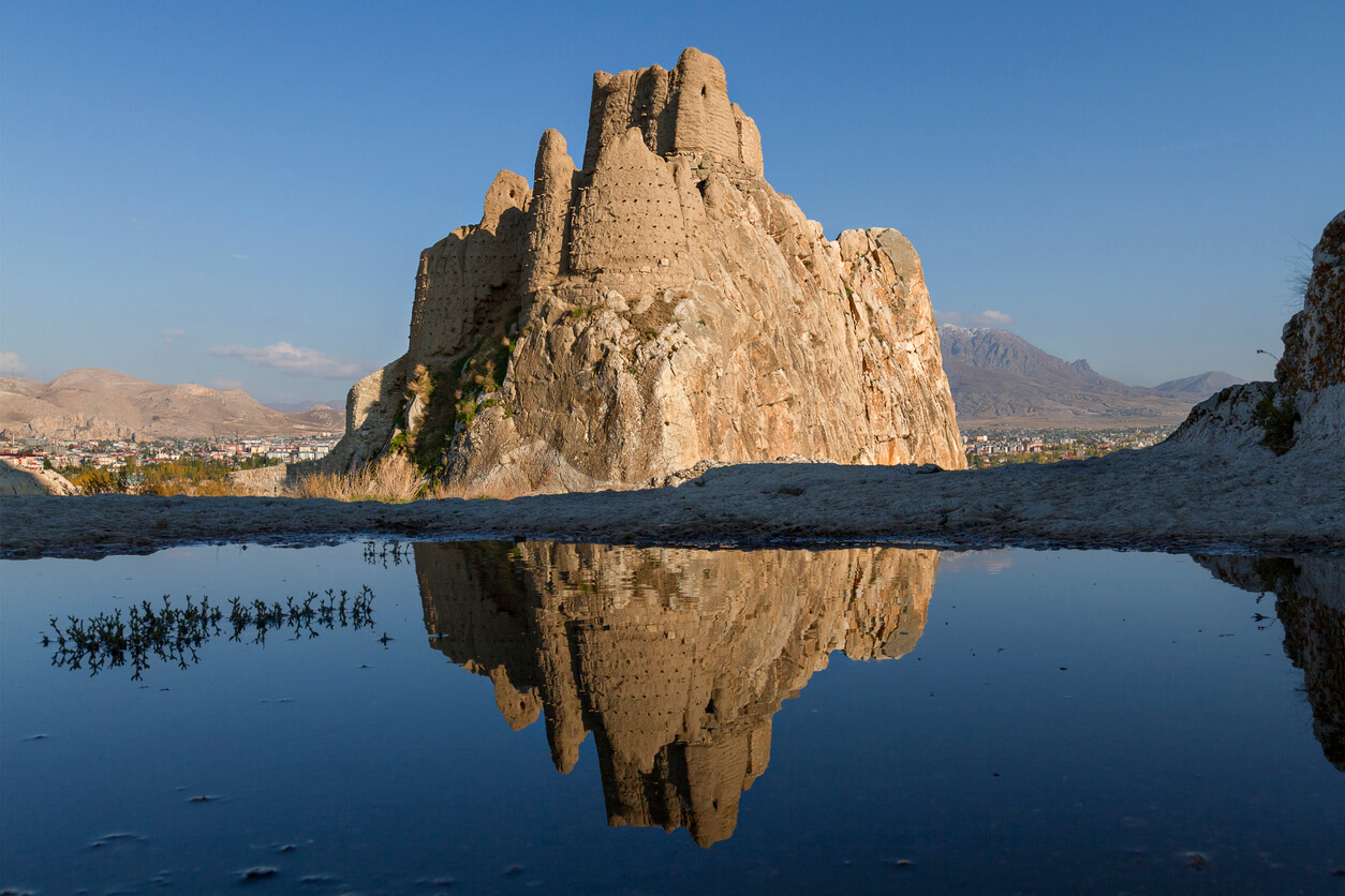 UÇAKLI HAKKARİ ŞIRNAK VAN TURU 3 GECE